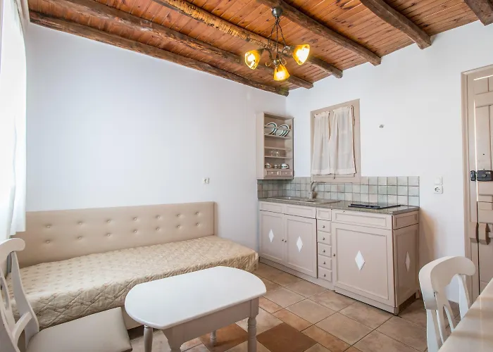 Naxos Magic Village ستيليدا