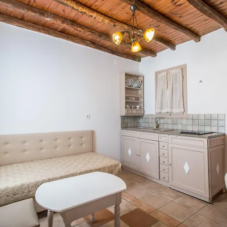 Naxos Magic Village Sztelída